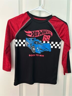 jumping beans Black & Red Hot Wheels Long Sleeve Tee with Blue Car Graphic